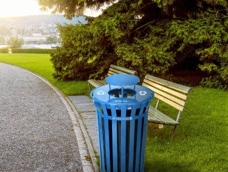 Alpine Outdoor Metal Waste Receptacle w/ Lid, 38 Gallon